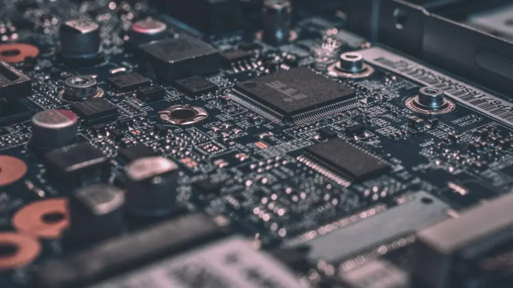 Broadcom stock forecast: $630 bull case, $300 bear case for…