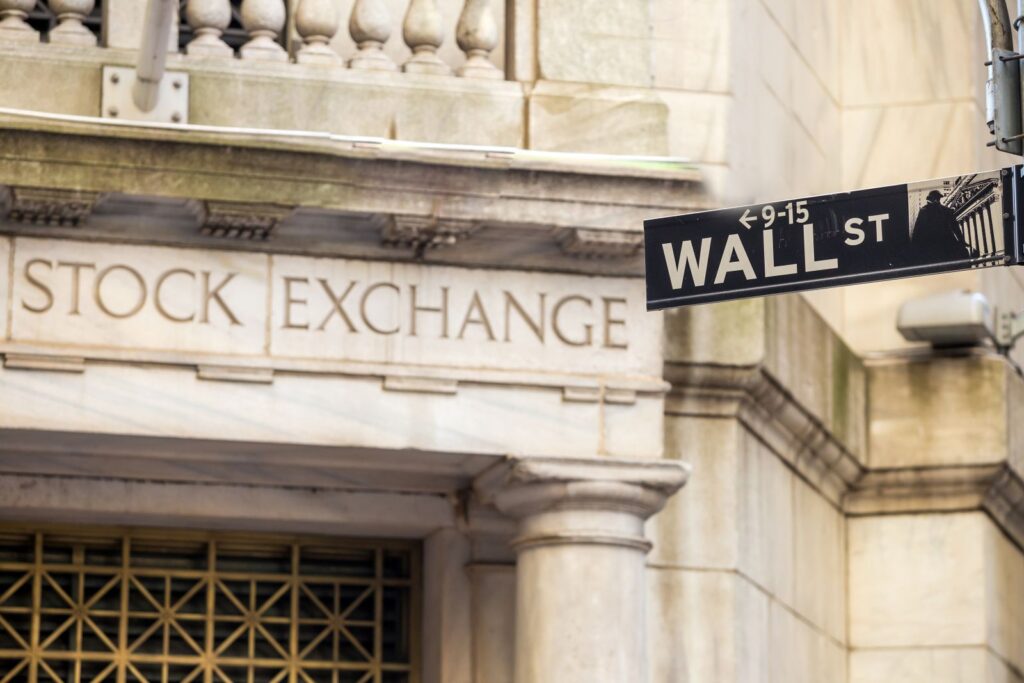 Stocks Finish Mostly Higher as Crude Prices Fall Stocks Finish Mostly Higher as Crude Prices Fall